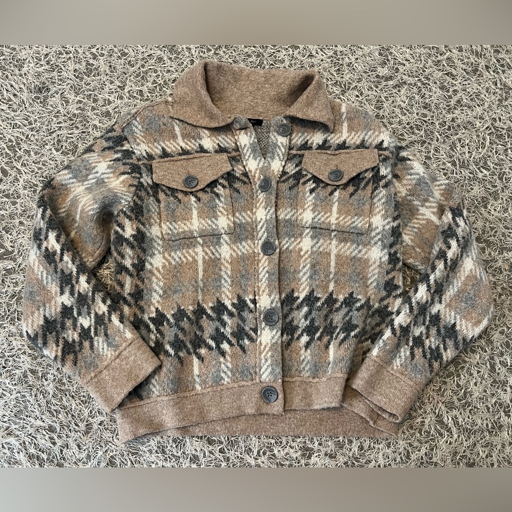 Women’s Tahari Collared Button Up Cardigan Sweater Size Small